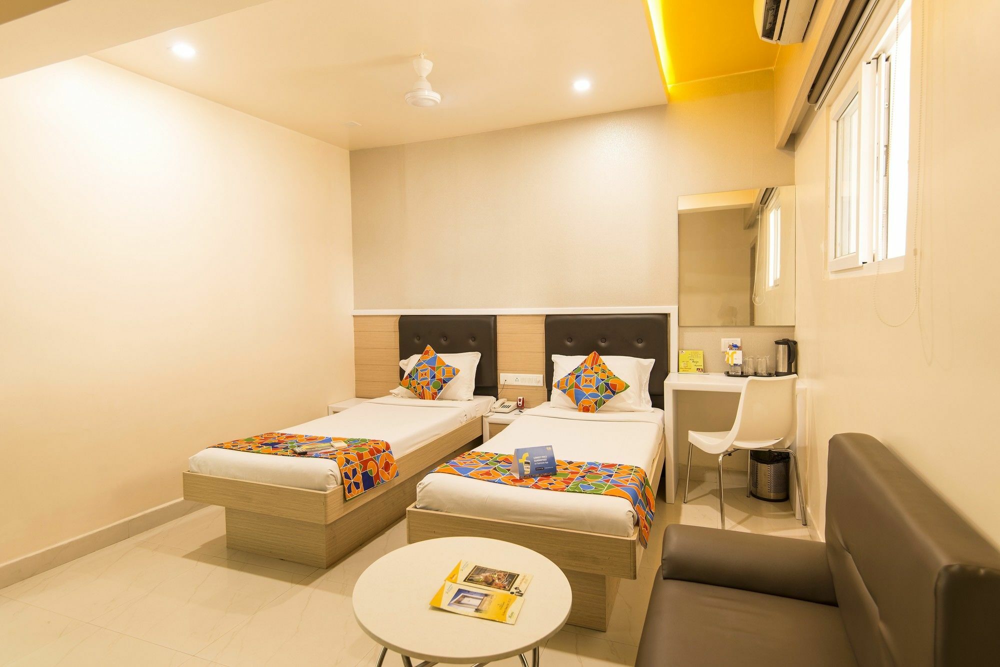 Fabhotel Prime Arunaachalaa Residency Madras Buitenkant foto