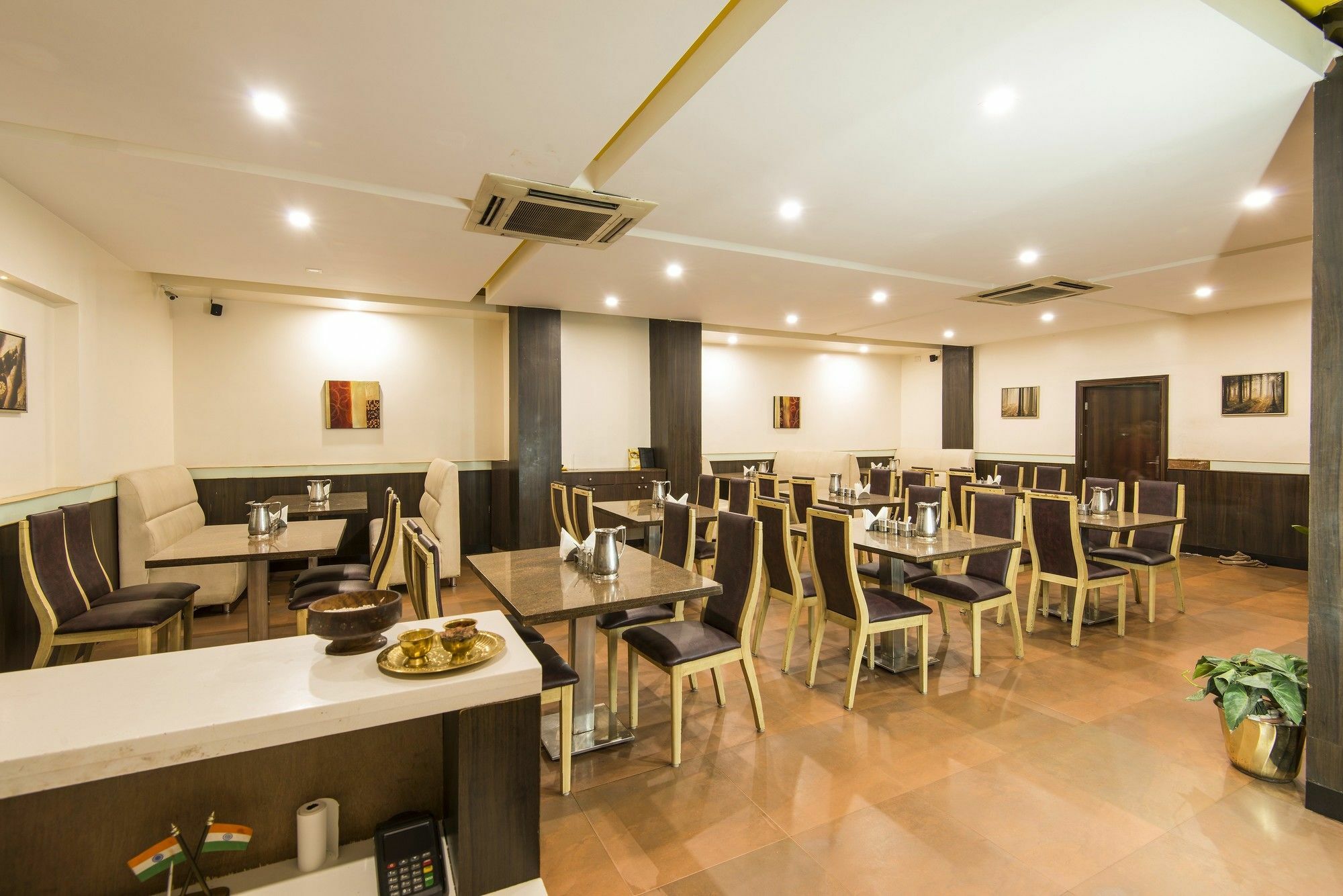 Fabhotel Prime Arunaachalaa Residency Madras Buitenkant foto