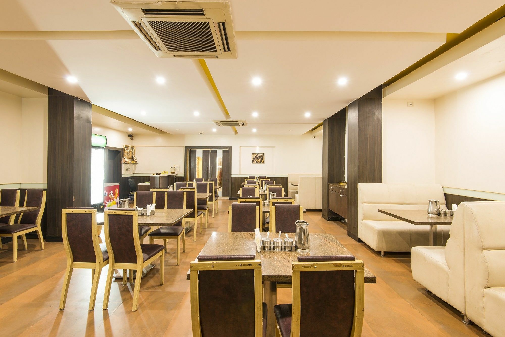 Fabhotel Prime Arunaachalaa Residency Madras Buitenkant foto